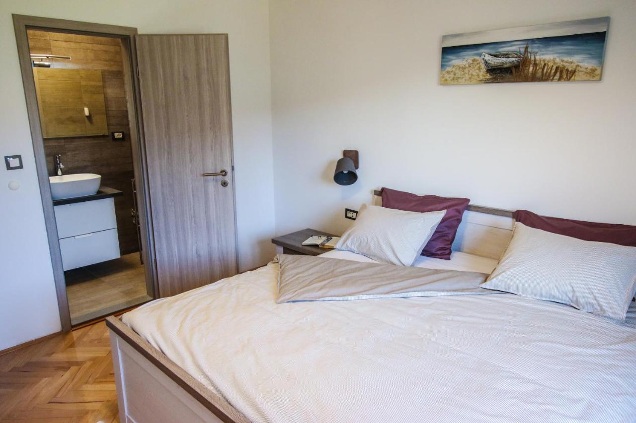 Tina Ii * Porec